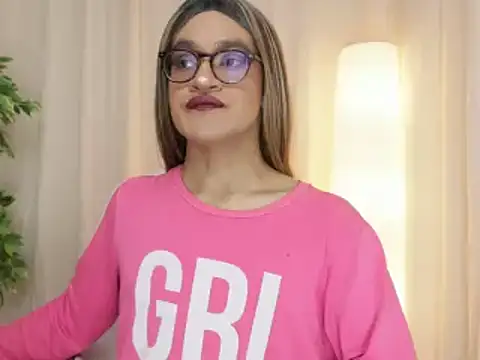 Snapshot of vitta_alfayed chatting on 03/19/25, 04:57 vitta alfayed online show from 03/19/25, 04:57