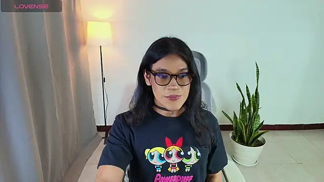 Snapshot of vitta_alfayed chatting on 10/17/25, 01:53 vitta alfayed online show from 10/17/25, 01:53