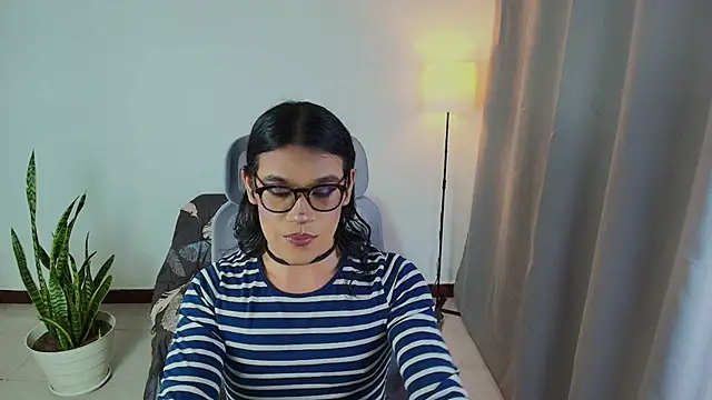 Snapshot of vitta_alfayed chatting on 10/28/25, 11:18 vitta alfayed online show from 10/28/25, 11:18