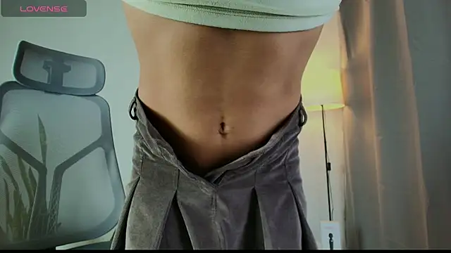 Snapshot of vitta_alfayed chatting on 11/26/25, 11:50 vitta alfayed online show from 11/26/25, 11:50