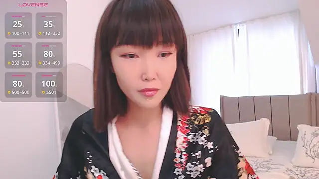 Snapshot of TumiLio chatting on 12/07/24, 06:10 TumiLio online show from 12/07/24, 06:10