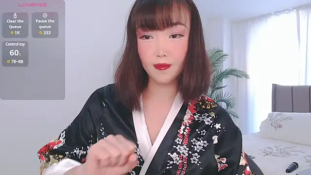 Snapshot of TumiLio chatting on 03/12/25, 02:34 TumiLio online show from 03/12/25, 02:34