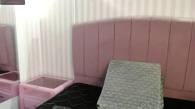 Susy thomson online show from 02/06/25, 07:18