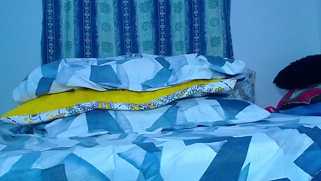 cristinapuerta- online show from 12/18/25, 09:32