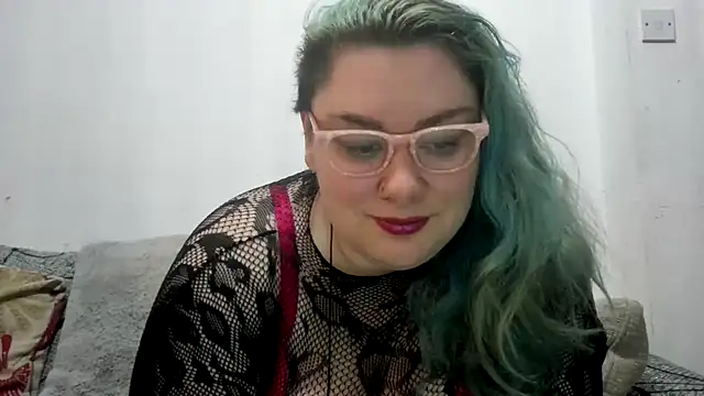 Snapshot of Bustycurves chatting on 04/03/26, 11:25 Bustycurves online show from 04/03/26, 11:25