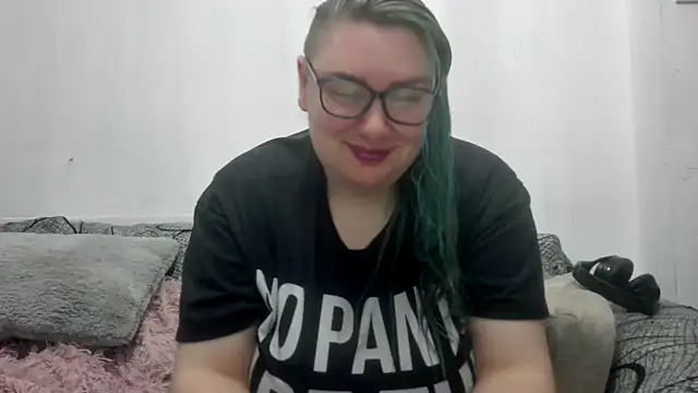 Snapshot of Bustycurves chatting on 04/11/26, 01:43 Bustycurves online show from 04/11/26, 01:43