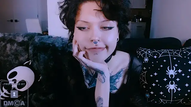 NaughtyLittleFox online show from 07/26/26, 03:58