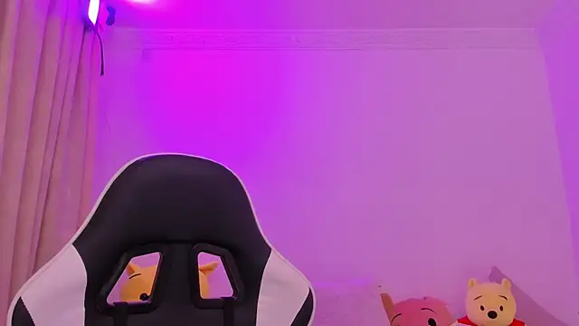 shanel taylor online show from 12/05/25, 03:20