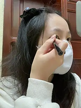 Snapshot of minmin2kk5 chatting on 01/14/25, 02:22 minmin2kk5 online show from 01/14/25, 02:22