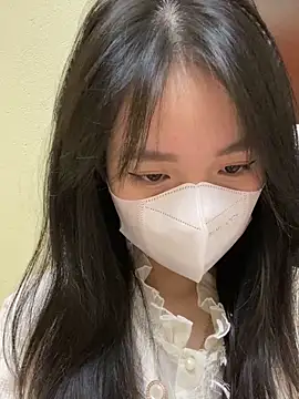 Snapshot of minmin2kk5 chatting on 02/08/25, 03:21 minmin2kk5 online show from 02/08/25, 03:21