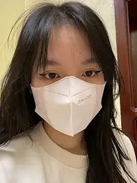 Snapshot of minmin2kk5 chatting on 02/11/25, 02:35 minmin2kk5 online show from 02/11/25, 02:35