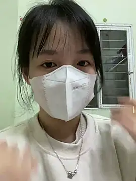 Snapshot of minmin2kk5 chatting on 02/17/25, 01:04 minmin2kk5 online show from 02/17/25, 01:04