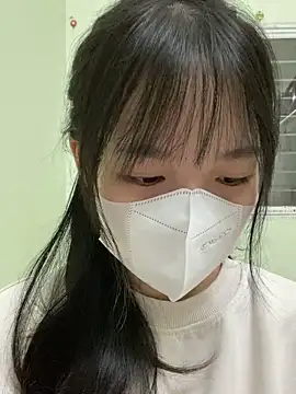 Snapshot of minmin2kk5 chatting on 03/18/25, 01:10 minmin2kk5 online show from 03/18/25, 01:10