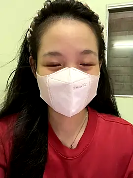 Snapshot of minmin2kk5 chatting on 10/13/25, 01:05 minmin2kk5 online show from 10/13/25, 01:05