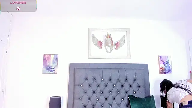 Snapshot of manu_lara chatting on 10/03/25, 12:02 manu lara online show from 10/03/25, 12:02