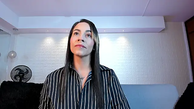 violet scott online show from 11/19/25, 10:37