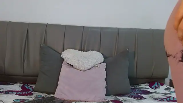 Cherllynn online show from 01/11/25, 04:36