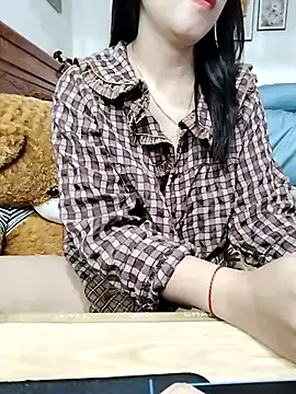 cream1299 online show from 02/12/25, 10:24