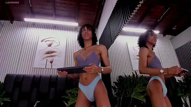 Camille Cedrik online show from 09/26/25, 07:40