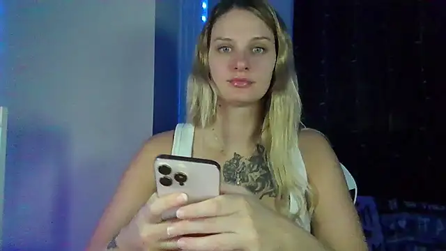 Snapshot of BonnieBazz chatting on 07/07/26, 01:59 BonnieBazz online show from 07/07/26, 01:59