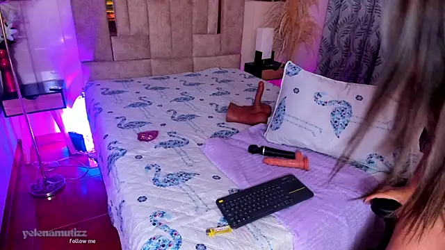 Yelena mutiz online show from 12/12/24, 03:16