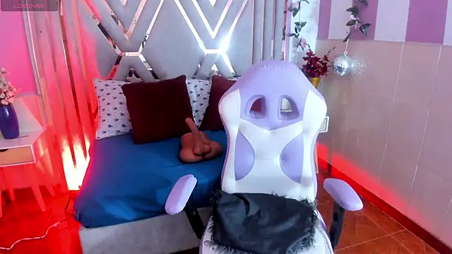 Yelena mutiz online show from 12/22/24, 12:49