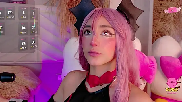 miia  baker online show from 12/16/25, 12:21