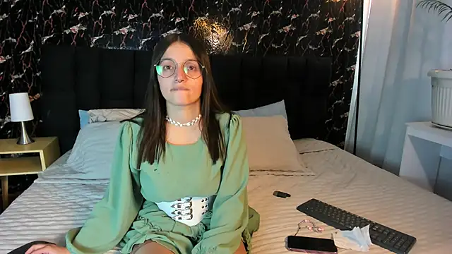 Elecktra sweet online show from 10/18/25, 07:47