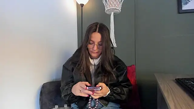 Snapshot of Elecktra_sweet chatting on 04/25/26, 03:42 Elecktra sweet online show from 04/25/26, 03:42