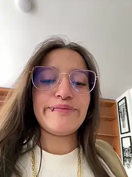 Snapshot of Elecktra_sweet chatting on 05/15/26, 08:27 Elecktra sweet online show from 05/15/26, 08:27