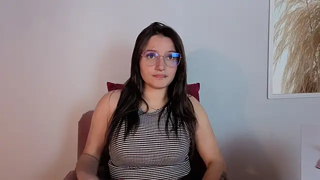 Snapshot of Elecktra_sweet chatting on 05/19/26, 07:20 Elecktra sweet online show from 05/19/26, 07:20