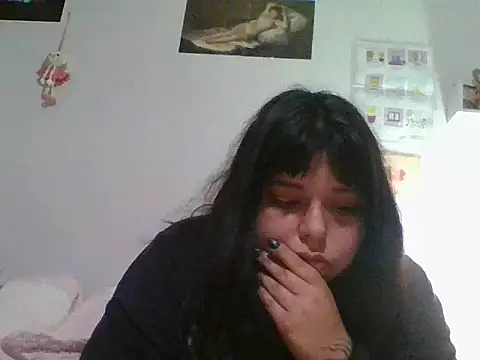 Snapshot of scarletttlove chatting on 06/12/26, 01:15 scarletttlove online show from 06/12/26, 01:15
