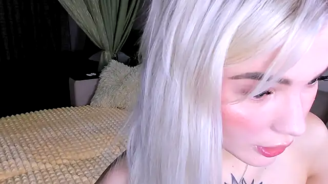 Sweeet Barbie online show from 11/21/25, 03:33