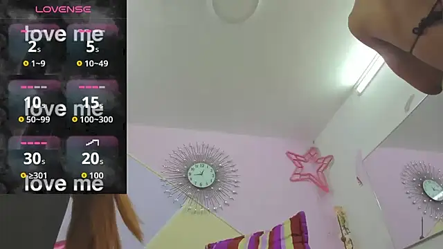 Tiffany Valentine15 online show from 10/31/25, 06:53