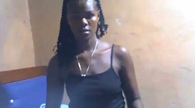 Snapshot of sexy_carolyne chatting on 02/11/25, 01:51 sexy carolyne online show from 02/11/25, 01:51