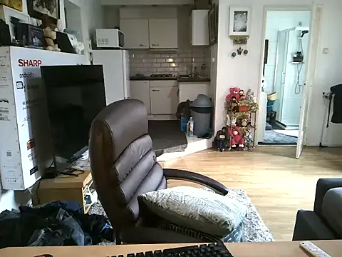 mihaimichael online show from 11/11/25, 12:16