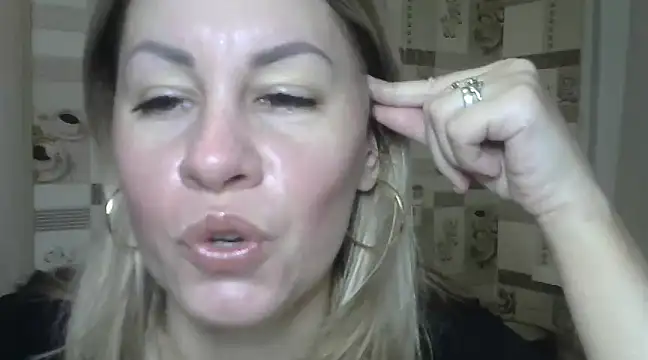 TherestlessKitty online show from 01/19/25, 07:57