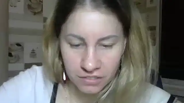 TherestlessKitty online show from 11/21/25, 10:41