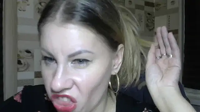 TherestlessKitty online show from 11/22/25, 10:20