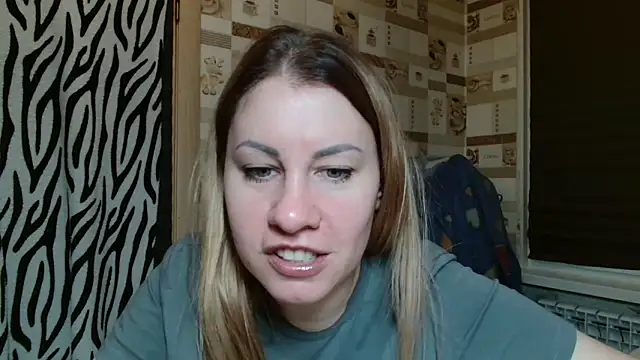 TherestlessKitty online show from 04/10/26, 10:25