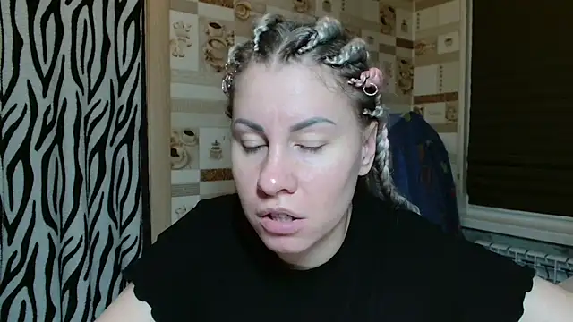 Snapshot of TherestlessKitty chatting on 05/01/26, 10:14 TherestlessKitty online show from 05/01/26, 10:14