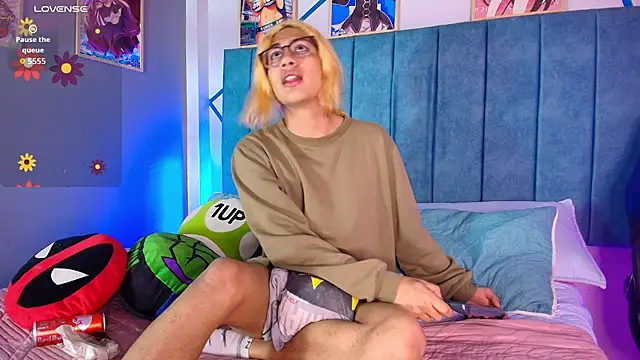 Samuel Matthew online show from 10/28/25, 05:22