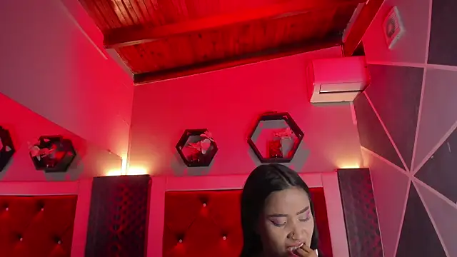 Karoll014 online show from 03/21/26, 12:32