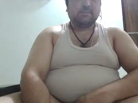 Snapshot of ARYANAVAILABLE chatting on 07/05/26, 11:45 ARYANAVAILABLE online show from 07/05/26, 11:45
