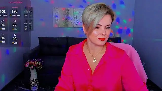 Julia Wilsone online show from 12/05/25, 12:58