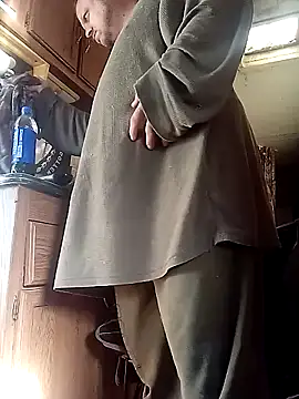 Snapshot of tjmacksjr chatting on 12/17/24, 03:06 tjmacksjr online show from 12/17/24, 03:06