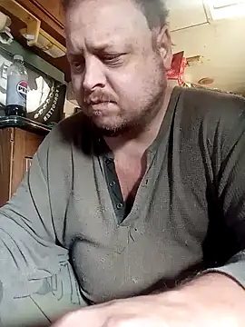 Snapshot of tjmacksjr chatting on 12/20/24, 04:04 tjmacksjr online show from 12/20/24, 04:04