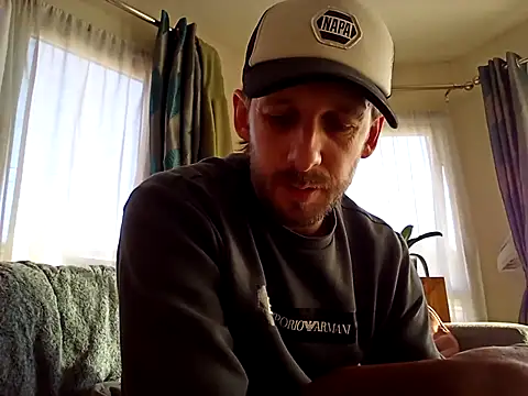 Snapshot of HungKing88 chatting on 01/15/25, 12:25 HungKing88 online show from 01/15/25, 12:25