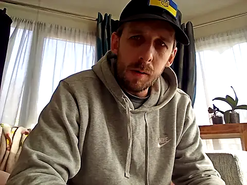 Snapshot of HungKing88 chatting on 01/24/25, 12:20 HungKing88 online show from 01/24/25, 12:20