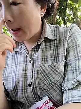 Sweetlove 77 online show from 10/15/25, 12:22